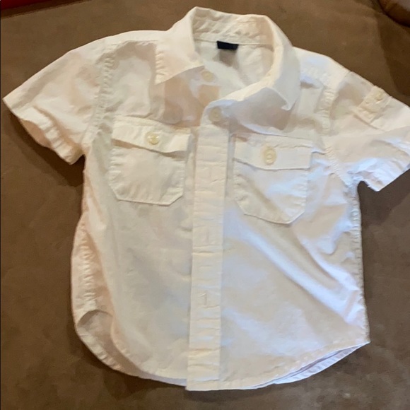 gap white dress shirt